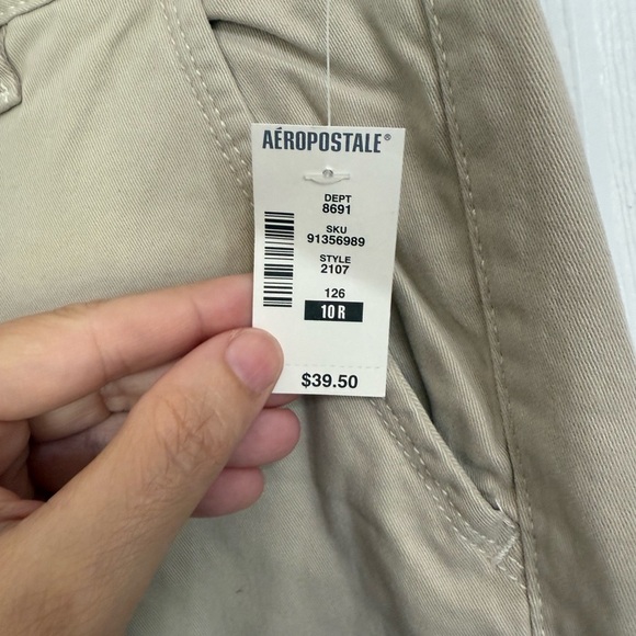 NEW Aeropostale Womens Khaki pants Size 10 Regular Low Rise Classic 33” Inseam - Picture 2 of 6